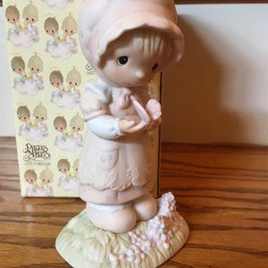 PRECIOUS MOMENTS Girl with Butterfly WITH BOX